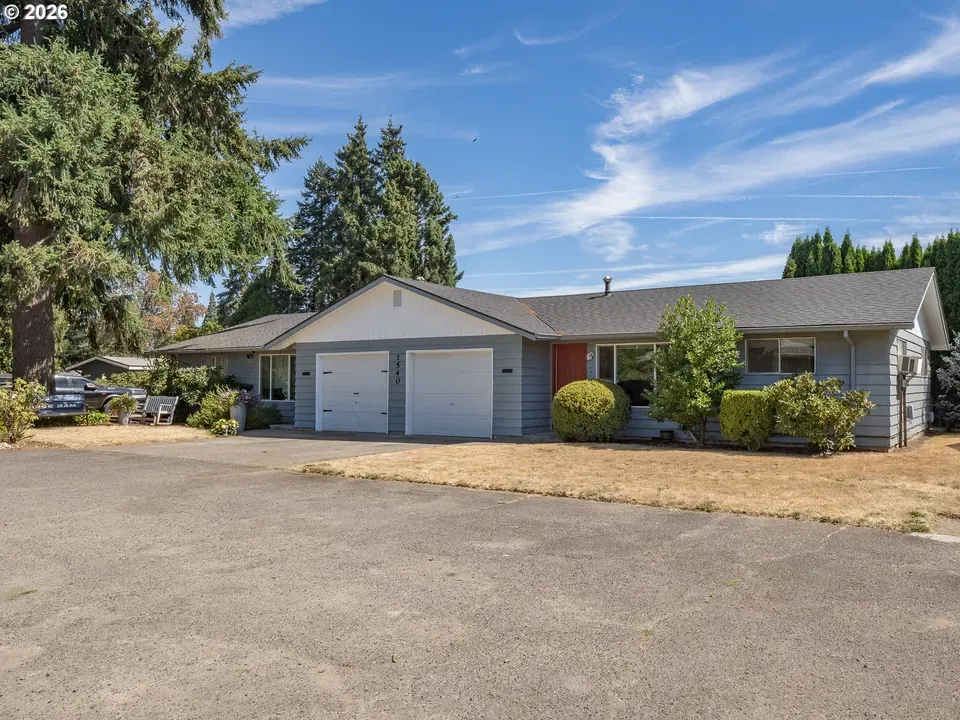 8 Bed 4 Bath Multi-Unit Residential Property in Hillsboro, OR - 3