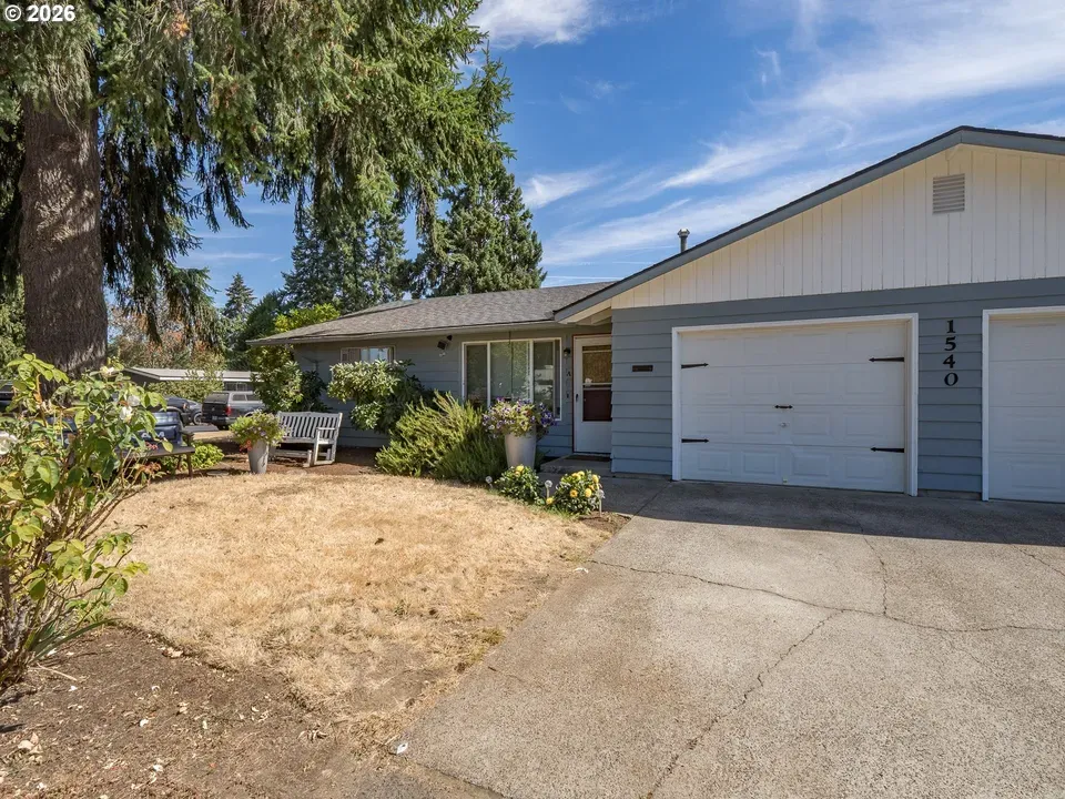 8 Bed 4 Bath Multi-Unit Residential Property in Hillsboro, OR - 4