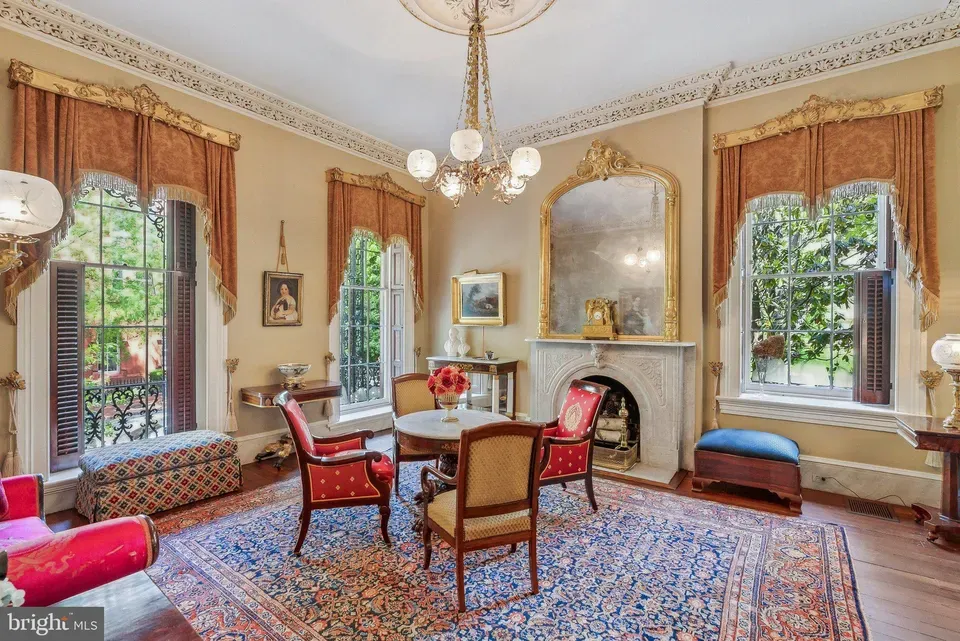 8 Bed 6 Bath Classic Historic Era Home in Washington, DC - 4