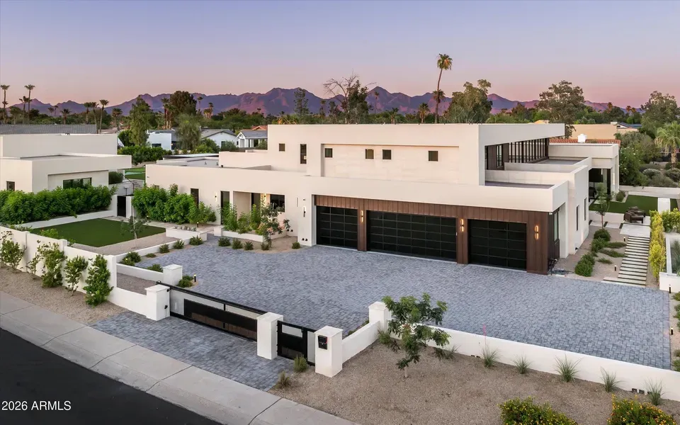 8 Bed 9 Bath Modern Architectural Estate in Scottsdale, AZ - 4