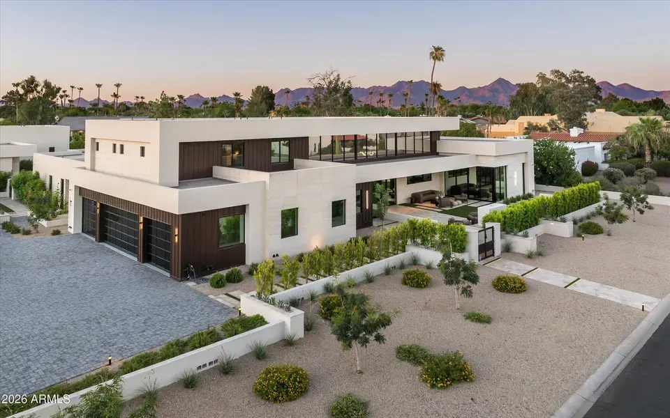 8 Bed 9 Bath Modern Architectural Estate in Scottsdale, AZ - 5
