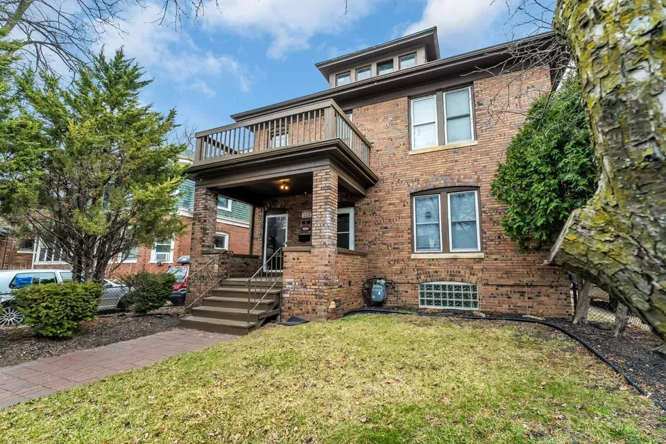 9 Bed 3 Bath Multi-Unit Residential Property in Kenosha, WI - 1