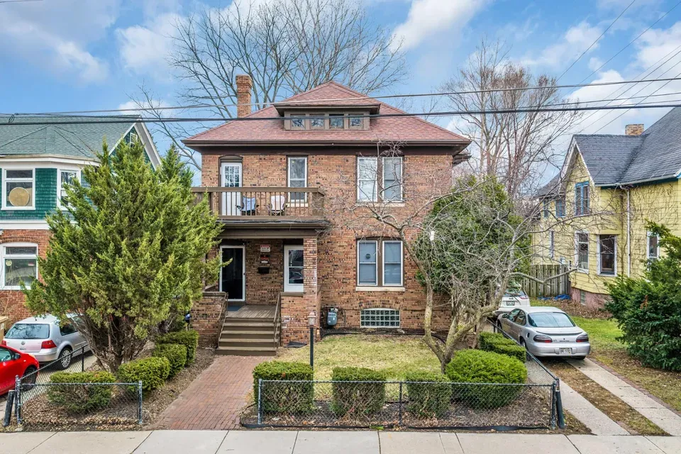 9 Bed 3 Bath Multi-Unit Residential Property in Kenosha, WI - 3