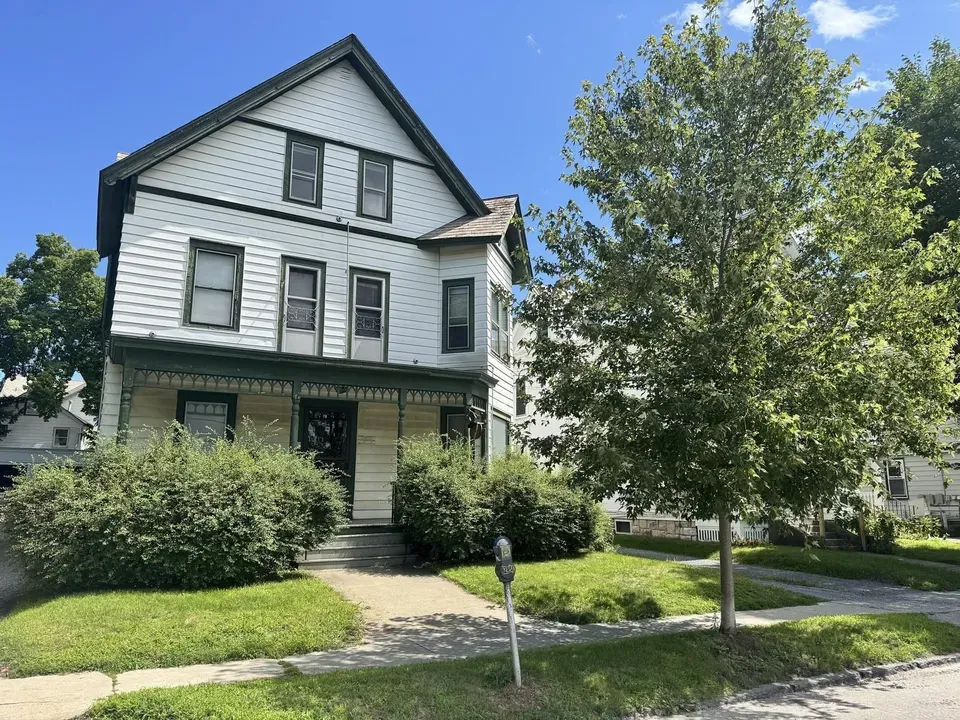 9 Bed 6 Bath Multi-Unit Residential Property in Burlington, VT